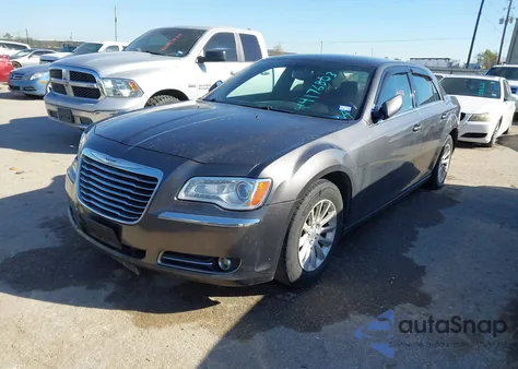 2013 Chrysler 300 Motown from USA, damaged, VIN 2C3CCAAG8DH606738